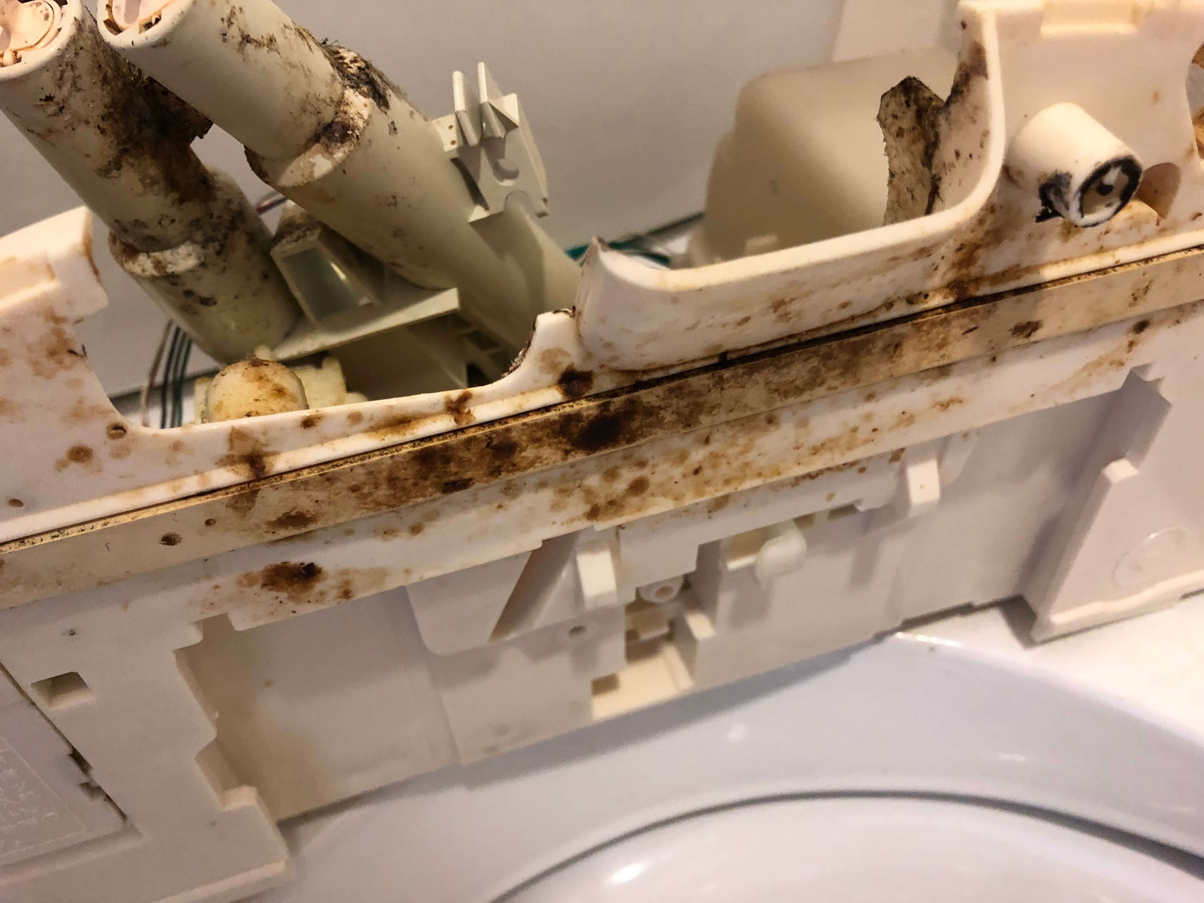 トイレが臭う時にはウォシュレットの分解掃除がお勧め 福岡のハウスクリーニング専門店 エーシーサーブ